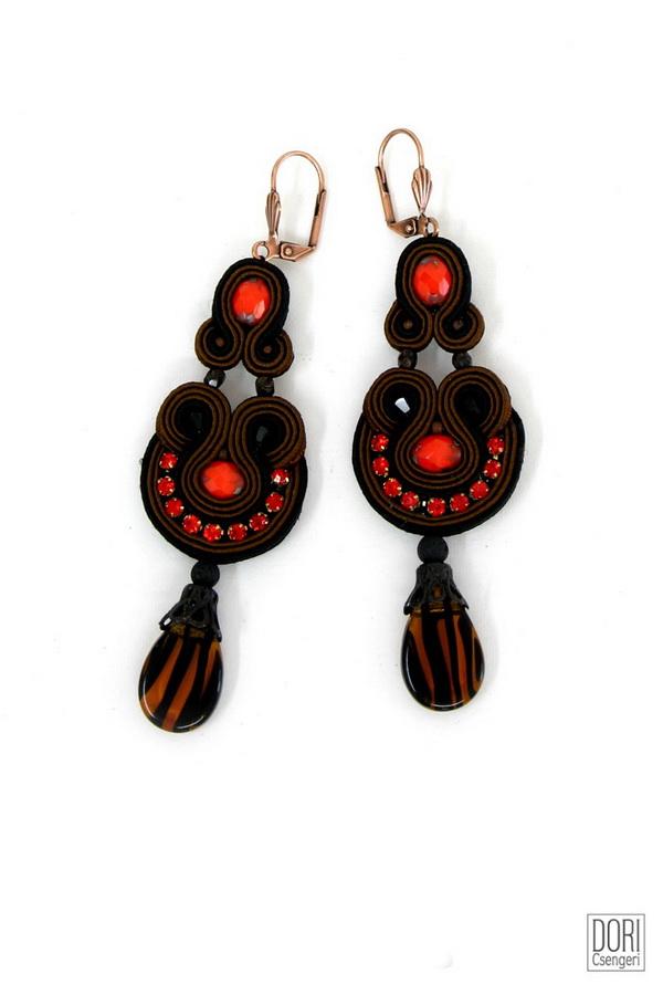 Opium Must Have Earrings