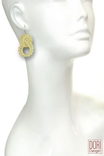 Amelie Exceptional Off White Gold Earrings