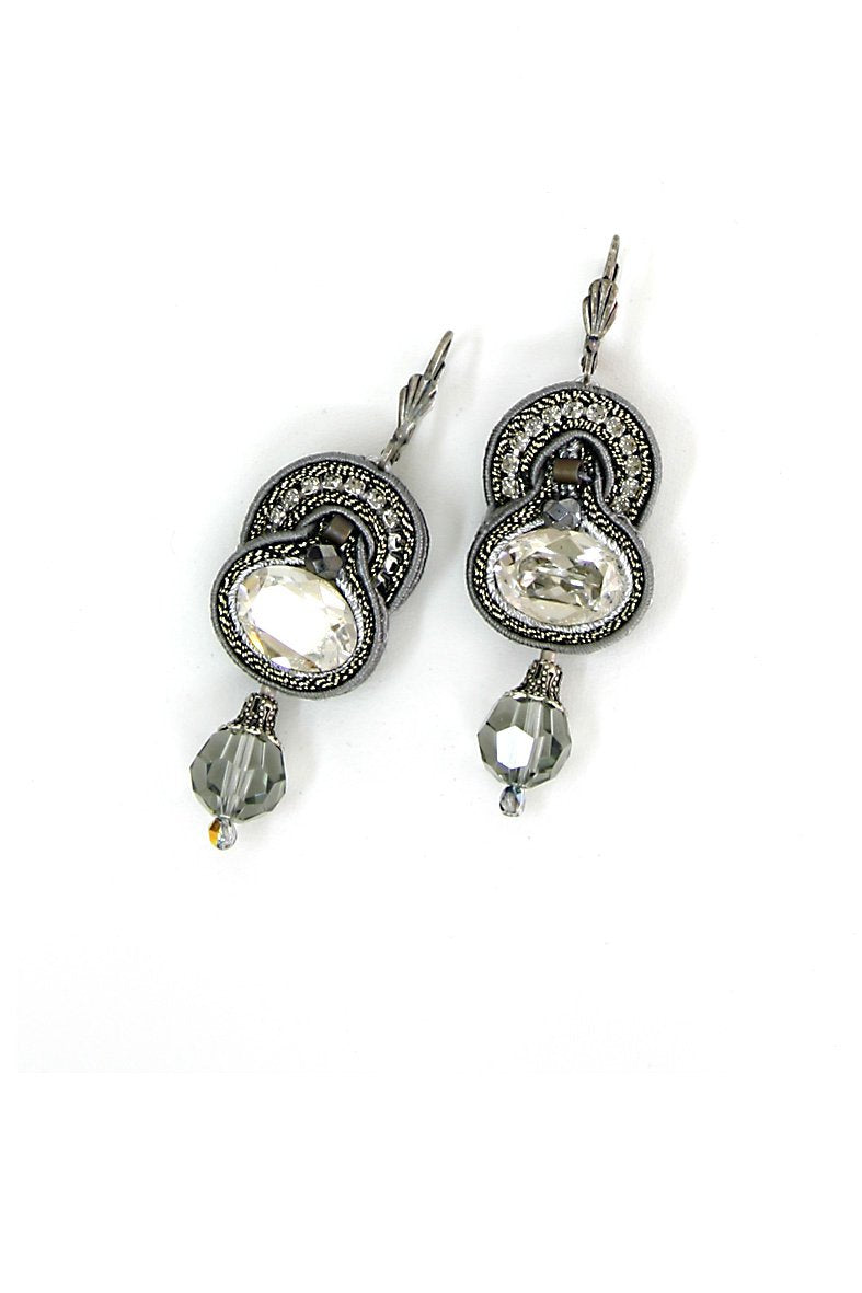 Mezzanotte Chic Dandle Earrings