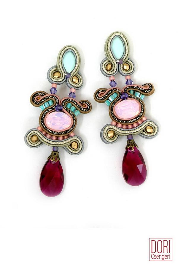 Narnia Crystal Earrings