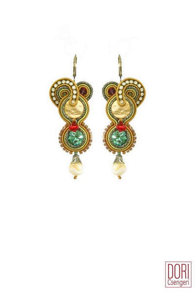 Elizabeth Chic Earrings