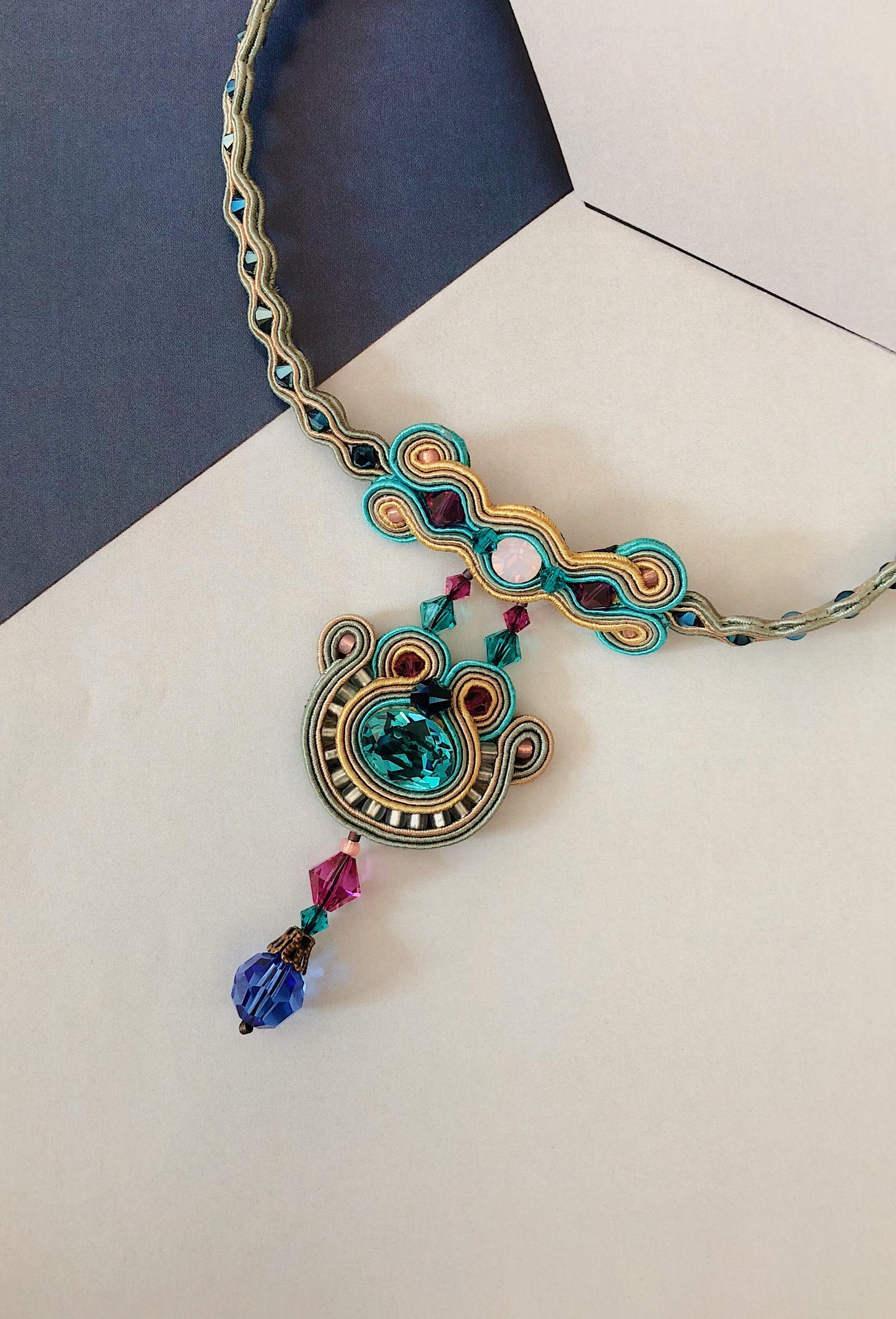 Splash Resort Necklace