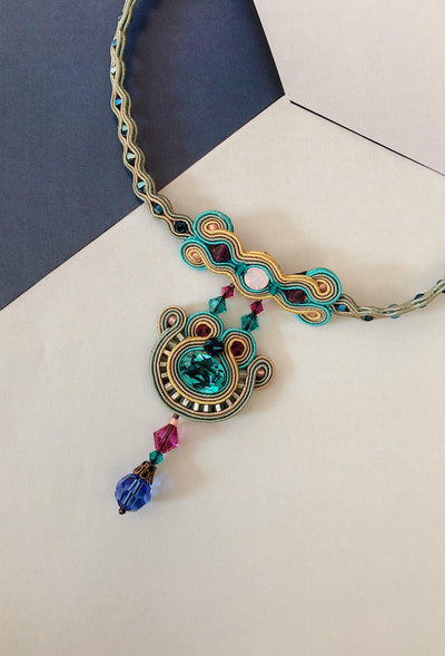 Splash Resort Necklace