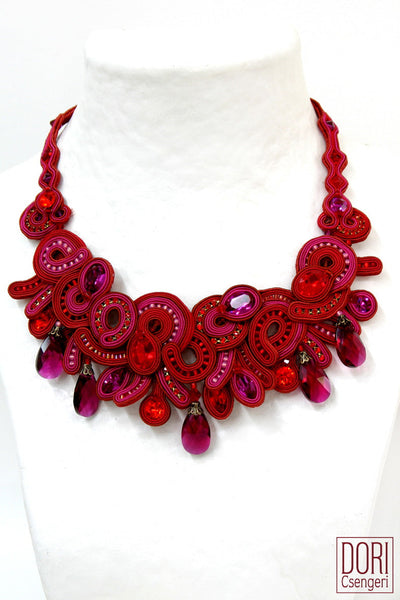 Vibrance Impressive Necklace