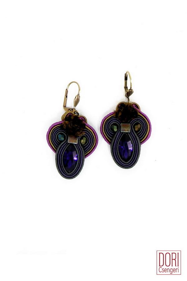 Layla Casual Earrings